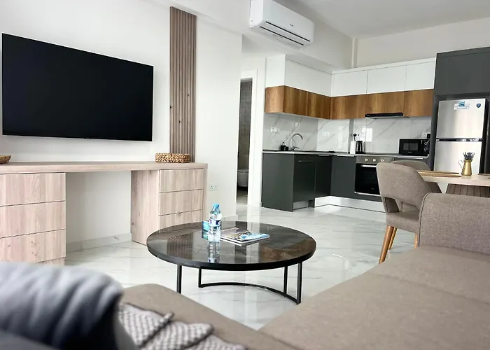 Апартаменты Riverside Life Trikomo